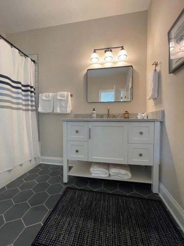 White Stone Guest Home New Construction